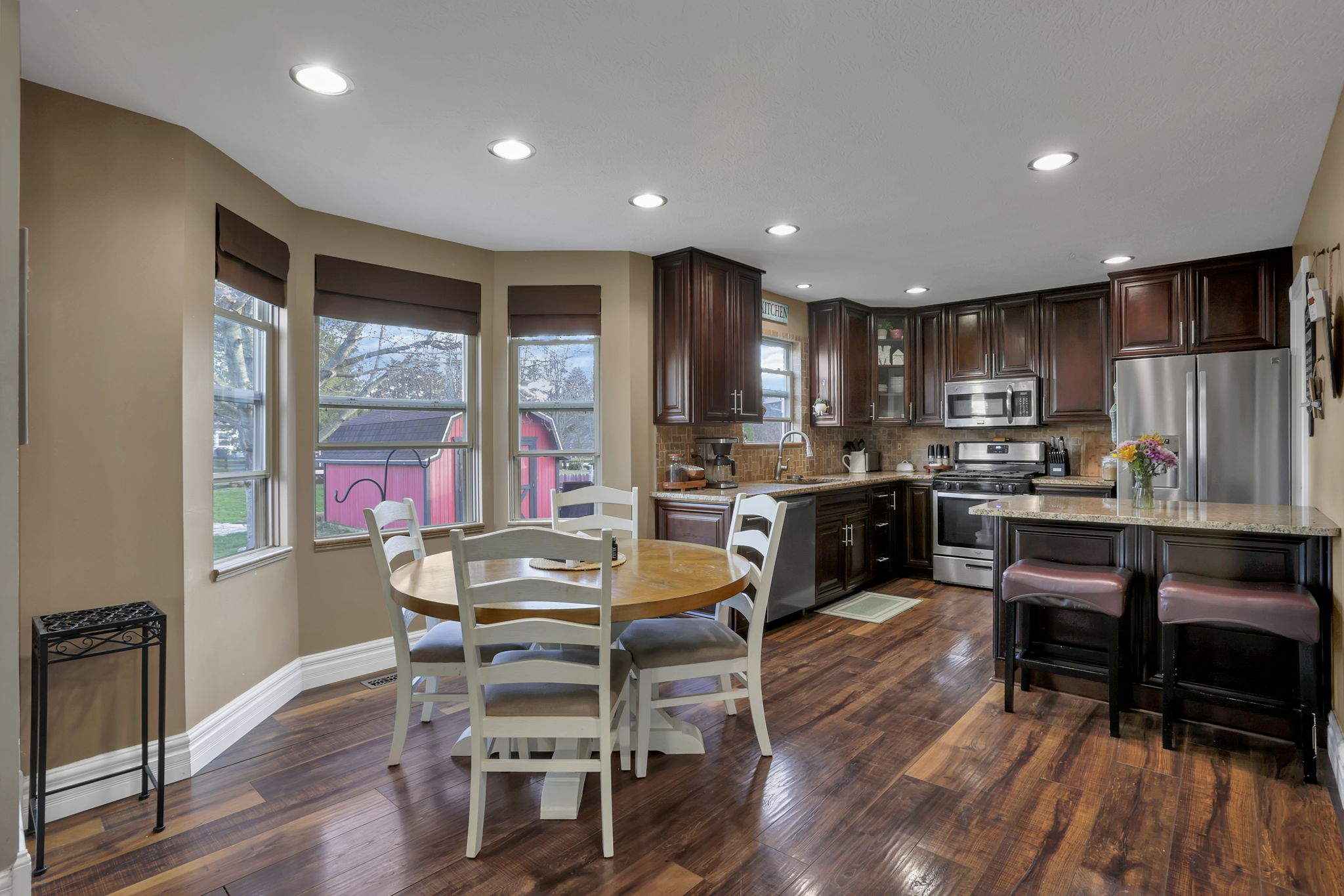 Kitchen real estate showcase
